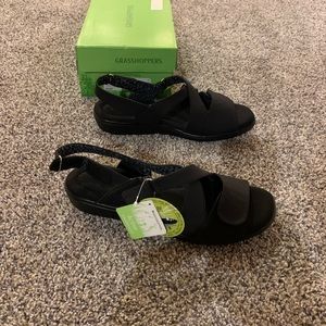 NEW Grasshoppers Ortholite Comfort Casual Sandals Coral Black Women's Size 11M